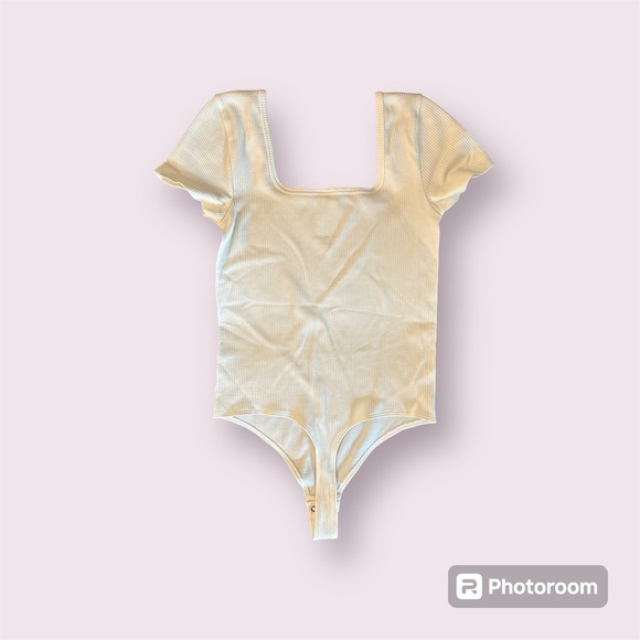 SO Cream Bodysuit - Picture 2 of 3